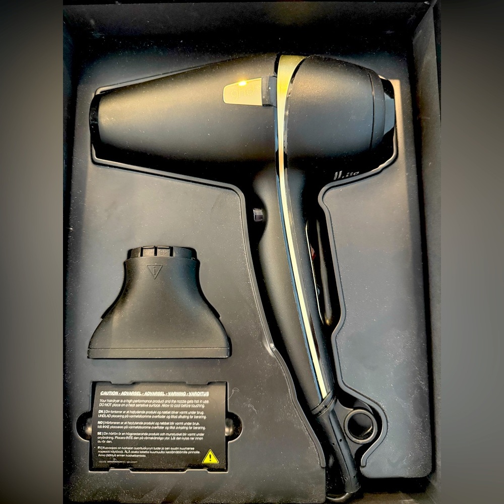 ghd Air Saharan Gold Limited Edition Professional Hair Dryer Black/Gold